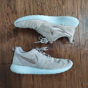Nike Roshe Rose Gold 9